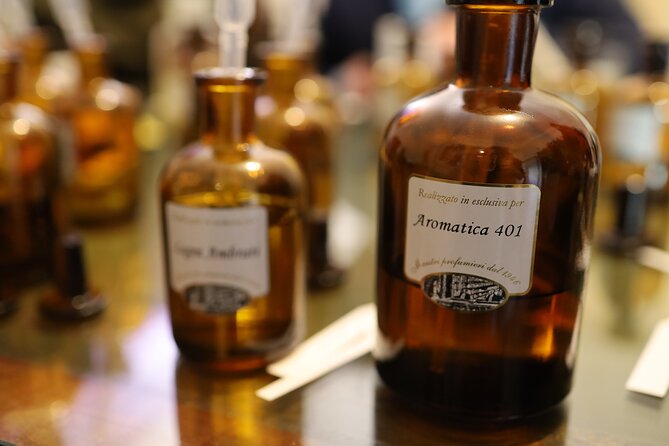Italian Perfume Workshop in Milan - Meeting Points and Accessibility