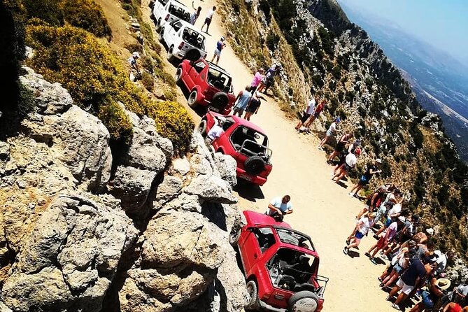 Jeep Exploring Mainland - Group Size Limit
