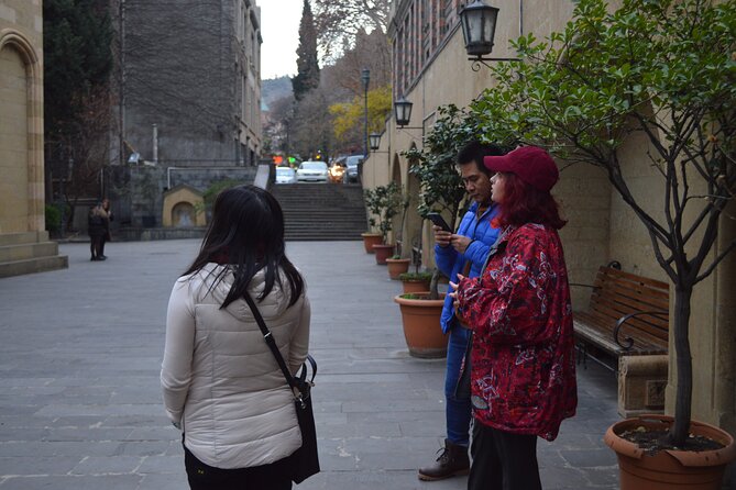 Jewish Heritage Walking Tour With Kosher Wine Tasting - Highlights of the Tour Itinerary