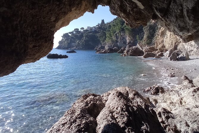 Kayak Activity Along Majestic Amalfi Coastline (Amalfi-Positano) - Exploring Hidden Coves and Grottoes