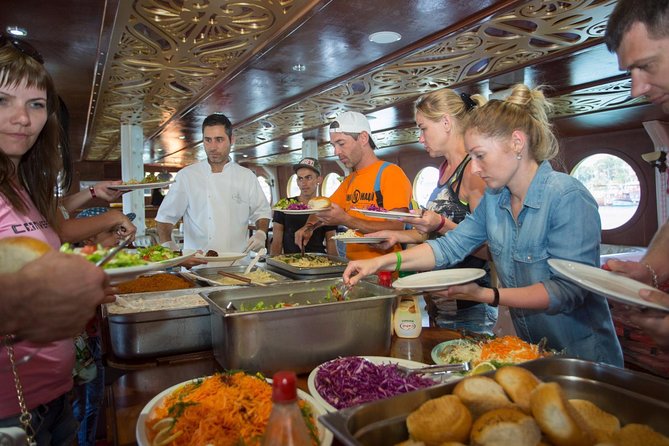 Kemer: Luxury Yacht Tour Near Olympus and Phaselis Bay With Lunch - Delightful Lunch Offerings