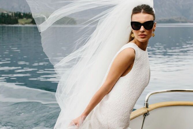 Lake Como Model for a Day on a Boat Private PhotoShooting - Booking and Cancellation