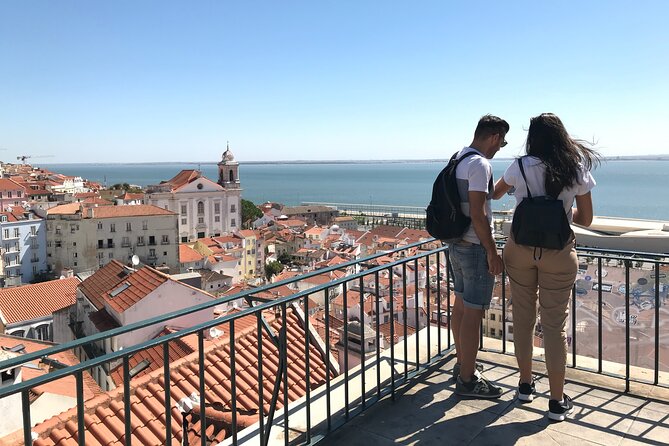 Lisbon: Rent a Scooter From 4h up to 7 Days Honda Pcx - Additional Equipment and Conveniences