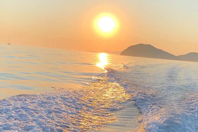 Lokrum Island Ocean Sunset Tour From Dubrovnik - Enjoyment of Dubrovnik Nightlife