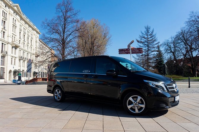 Luxury Transport From/To Warsaw - FRAnkfurt / Intern. Airport FRA by Private Van - Enjoy the Journey