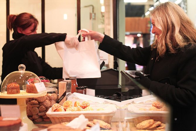 Lyon Morning Food Market Tasting Tour in Les Halles Paul Bocuse - Meeting Local Food Producers