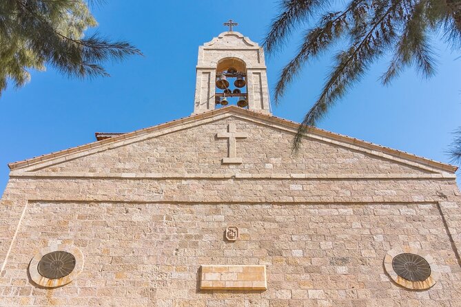 Madaba and Mount Nebo Tour From Amman - Pickup and Meeting Points