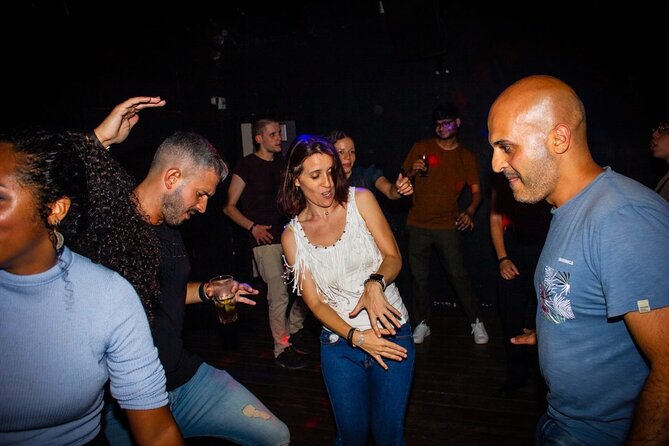 Madrid Pub Crawl With VIP Club Entrance - Madrids Vibrant Nightlife