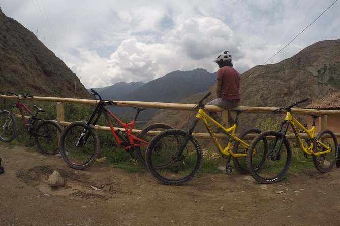 Maras & Moray Biking Adventure - Enjoying Refreshing Snacks and Drinks