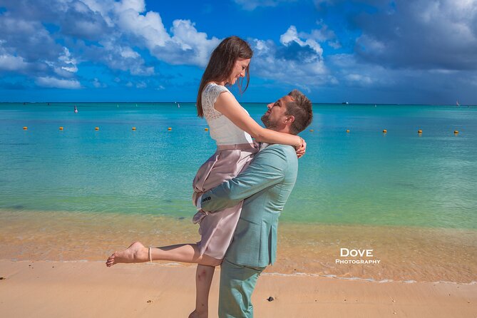 Mauritius: Photoshoot at Mont Choisy Beach With Pro Photographer - Photographers Expertise and Style