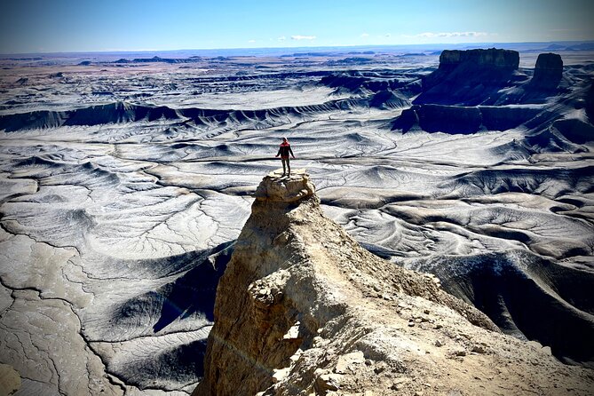 Moonscape Overlook Factory Butte and Bentonite Hills - Reviews and Ratings