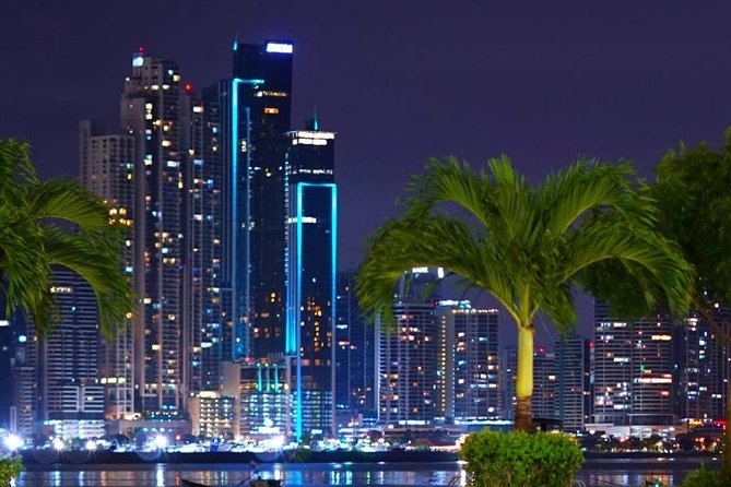 Night Tour in Panama City - Participant Requirements and Accessibility