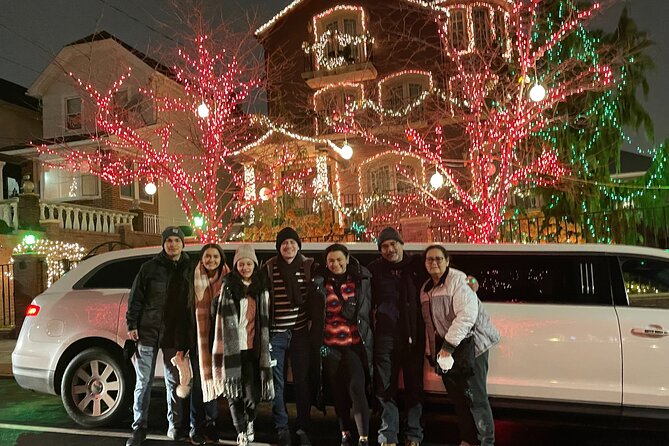 NYC Christmas Lights Tour by Limousine (Manhattan/ Dyker Heights) - Traveler Experience