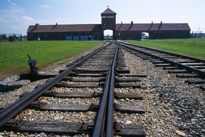 One Day Guided Tour: Auschwitz Birkenau + Wieliczka Salt Mine - Customer Feedback