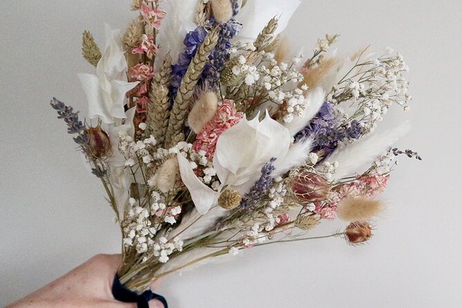 Paris 1e: 3 Hour Wedding Bouquet Private Workshop - The Sum Up