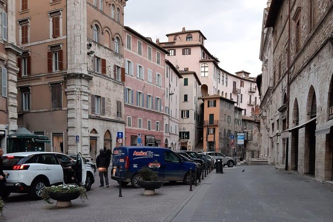 Perugia Private Walking Tour With Licensed Guide - Guiding Expertise