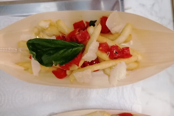 Pizza and Tiramisu Class With a Local Mom in Positano - Accessibility and Information
