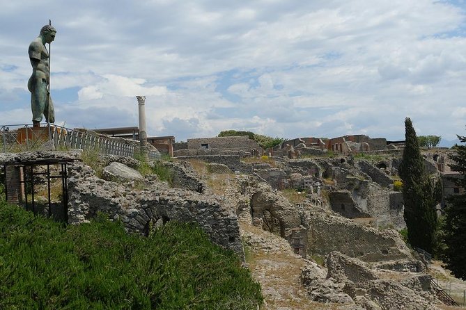 Pompeii and Herculaneum Skip-The-Line Full Day Tour With a Private & Local Guide - Explore Pompeiis Ruins