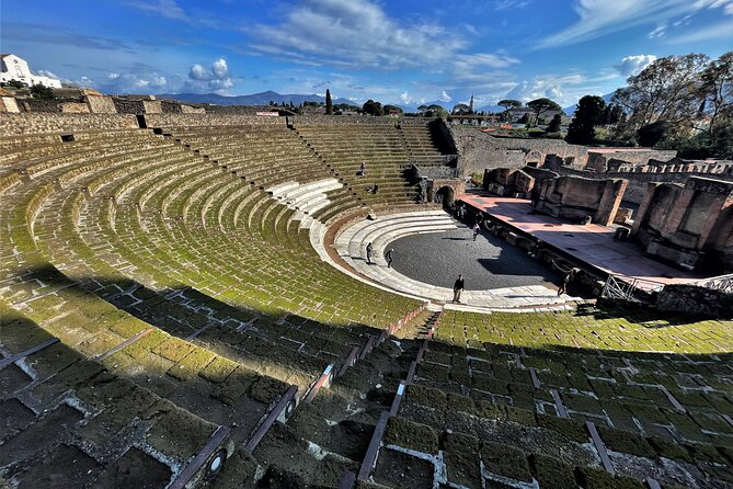 Pompeii Guided Tour With Lunch and Wine Tasting From Positano - Pickup Information