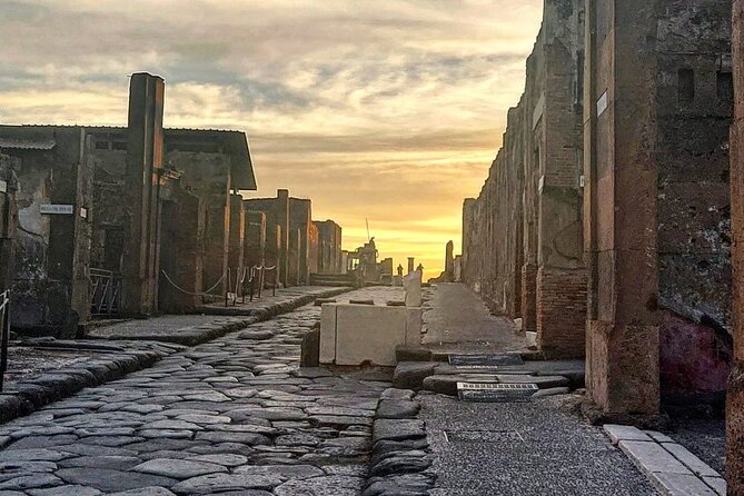 Pompeii Skip the Line With Specialized Guide at Sunset - Cancellation and Booking Policies