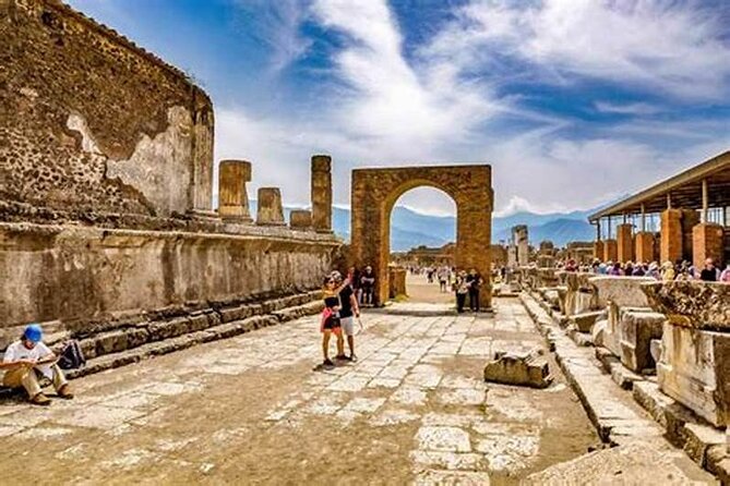 Pompeii Tour With Lunch and Wine Tasting From Positano - Highlights of the Tour