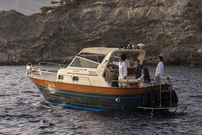 Positano Sailing Trip To Capri, Blue Grotto, and Green Grotto - Trip Logistics and Details