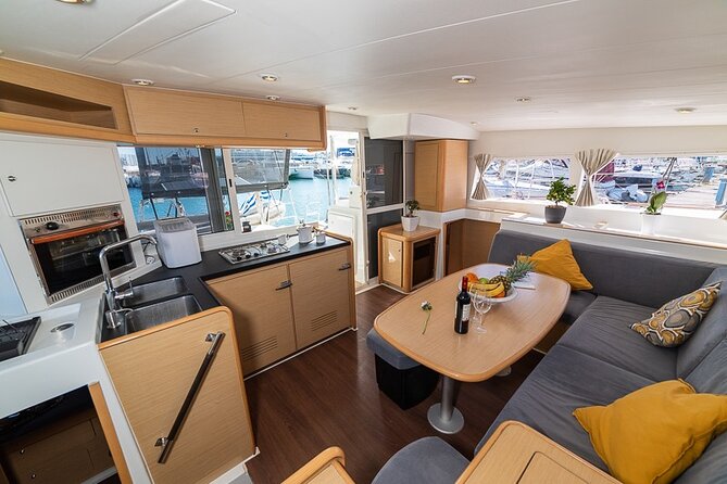 Private 5h Cruise Catamaran Santorini BBQ ,Drinks, Transfer - What to Expect