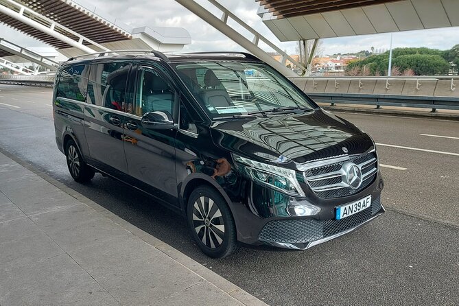 Private Airport Transfer From Porto to Santiago De Compostela - Accessibility and Requests