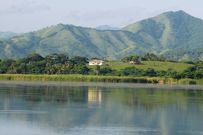 Private Boat Nature Tour of Limón Beach and Lagoon - Reviews