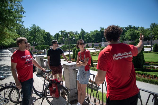 Private Customizable Bike Tour Madrid - Accessibility Considerations