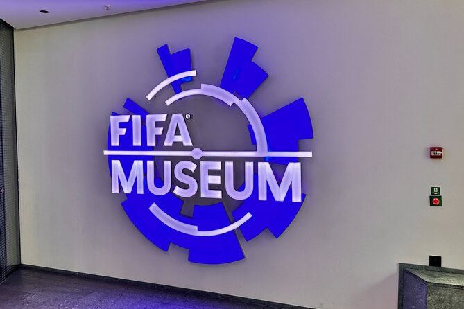 Private Day Tour Lindt Home of Chocolate and FIFA Museum Zurich - Tour Experience