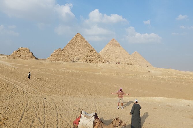 Private Day Tour to Giza Pyramids , Saqqara and Memphis - Lunch and Refreshments