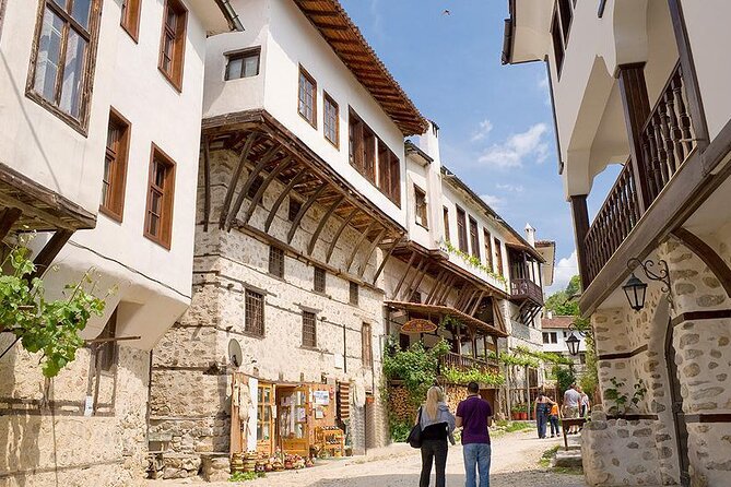 Private Day Trip to Rozhen Monastery and Melnik - Tasting Bulgarian Banitsa
