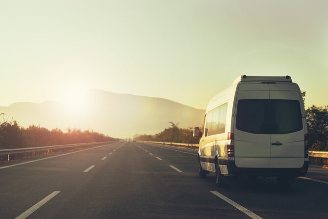 Private Departure Transfer: Casablanca Hotel to Casablanca Airport - Vehicle Comfort and Features