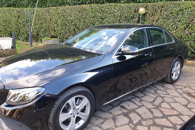 Private Departure Transfer: Naples, Sorrento or Amalfi Coast Hotels to Rome Fiumicino Airport or Rom - Vehicle and Amenities