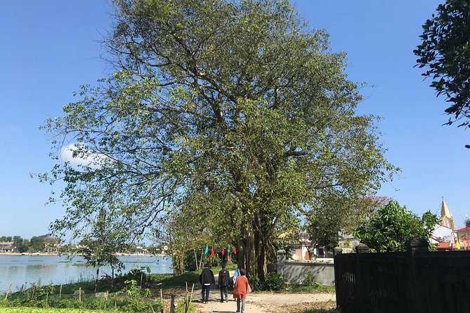 Private Family Tour of Hue Tombs and Countryside - Booking Process