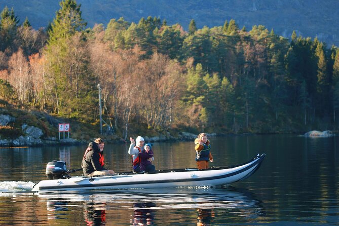 Private Fjordcruise by Luxury Pontoon Boat - Bergen Fjords - Expert Guides and Commentary