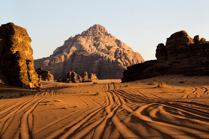 Private Full Day Trip to Wadi Rum Valley of Moon Martian Desert From Amman - Recommended Packing Items