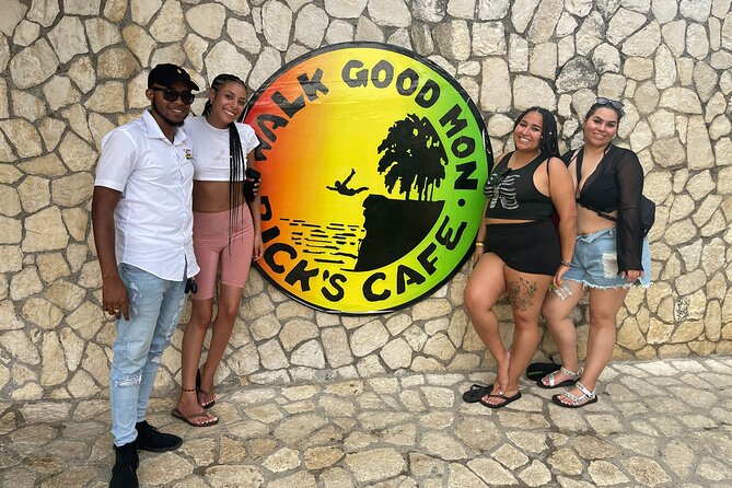 Private MBJ Airport Transfers to Hotels in Jamaica (Round Trip) - Accessibility and Participation