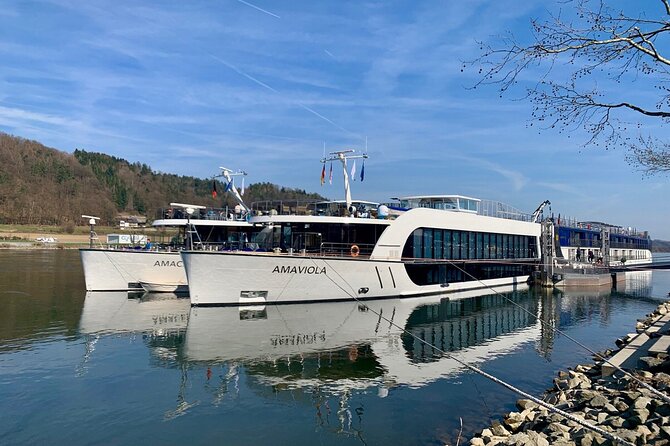 Private One Way Transfer From Linz to Cesky Krumlov - Accessibility and Cancellation
