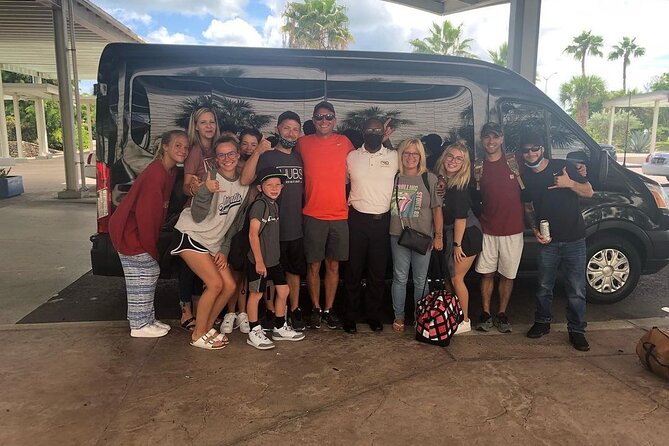 Private Roundtrip Minivan Airport Transfer to Palm Cay - Accessibility and Additional Info