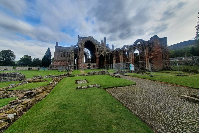 Private Scottish Border Day Tour Review - Customizing the Itinerary