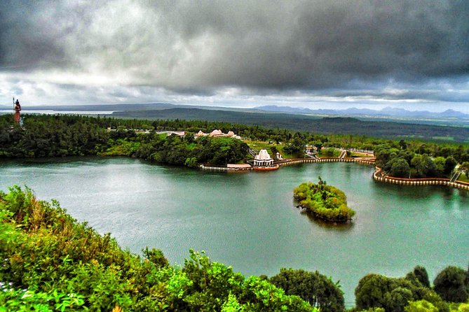 Private Southwest Day Tour: 7-Coloured Earth, Chamarel Waterfall, Trou Aux Cerfs - Accessibility Options