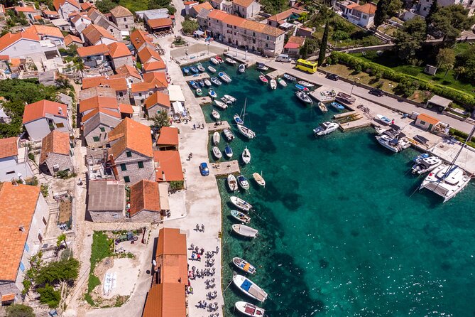 Private Speedboat Custome-Made Tour / From Trogir and Split - Accessibility and Participation