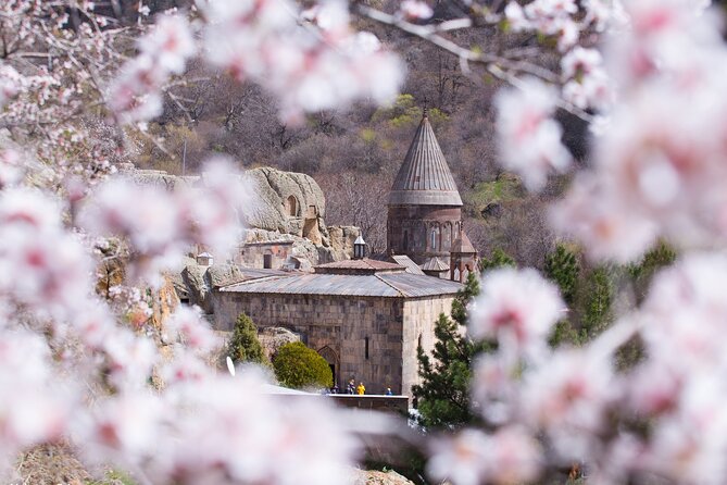 Private Tour to Garni - Geghard - Tsaghkadzor (Kecharis) - Garni Highlights