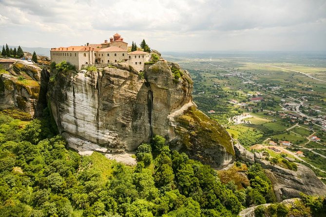Private Transfer From Kalabaka - Meteora To Athens - Luggage Allowance