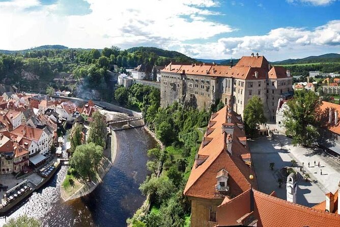 Private Transfer From Prague to Passau With Stopover in Cesky Krumlov - Safe and Reliable Transportation