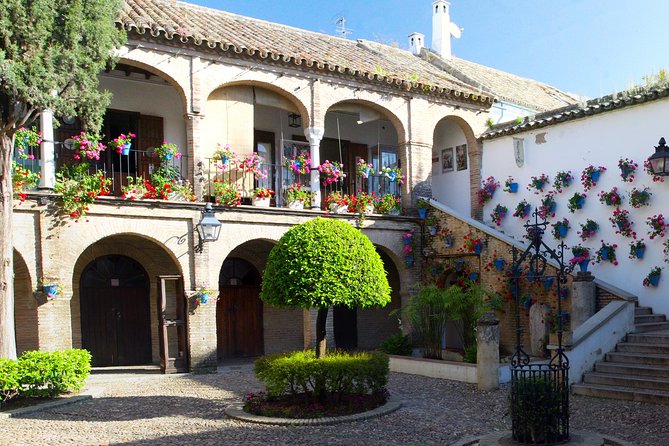 Private Transfer in Cordoba From Airport or Train Station - Cost and Group Sizes