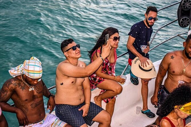 Punta Cana: Party Boat + Snorkeling Diving Music Drink Open Bar - Inclusions and Amenities