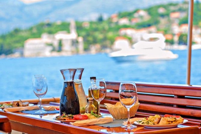 Rent a Traditional Wooden Boat (64 Pax) - Transportation and Meeting Logistics